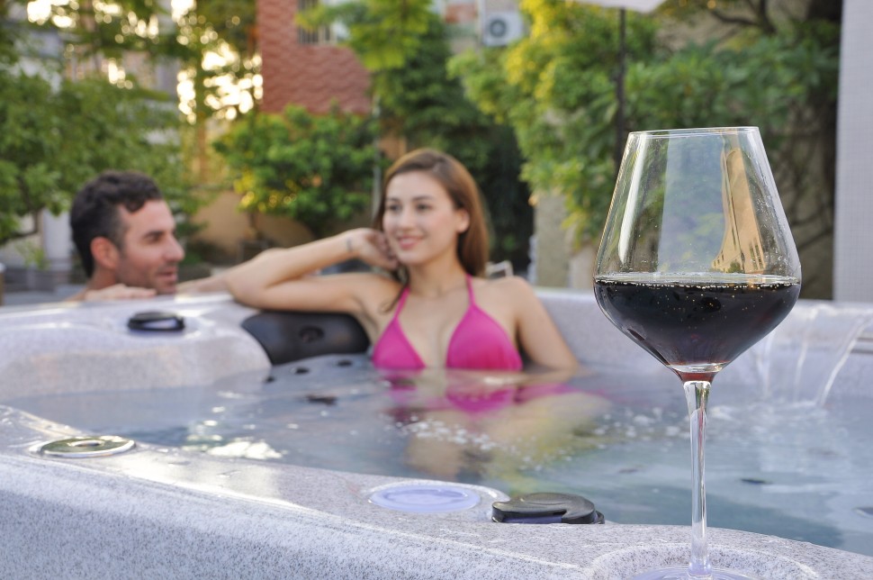 Плавательный СПА бассейн Kingston JCS-SS1 (рис.4) Плавательный СПА бассейн Kingston JCS-SS1 (рис.4)